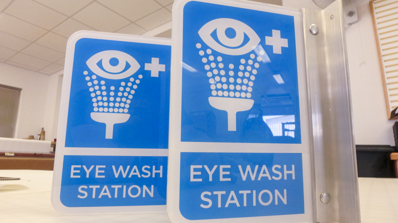 Eye wash station signage. Manufactured and installed by Signgeek. 