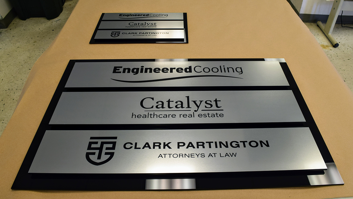 Dimensional wayfinding signage for building navigation - signgeek wayfinding solutions 