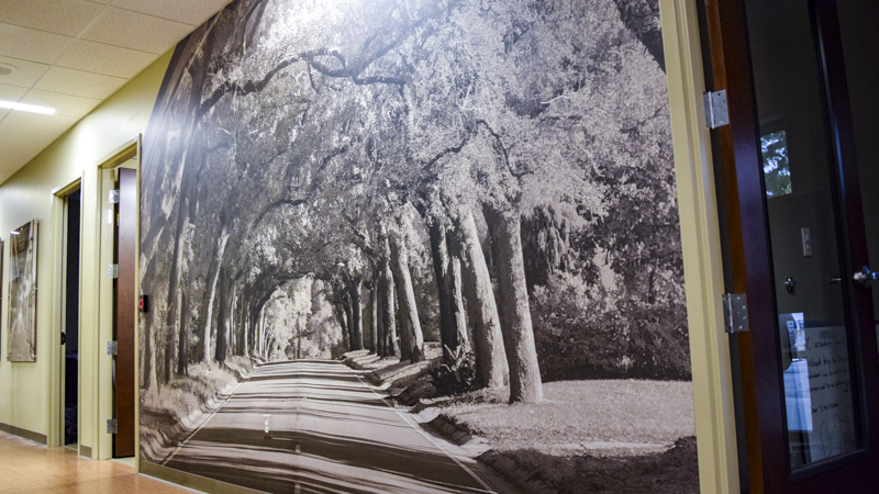 Black and white photo wall wrap - Signgeek Environmental Graphics 